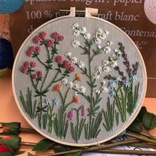 Load image into Gallery viewer, Beginner's Embroidery Flower Kit