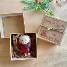 Load image into Gallery viewer, Pig in Blanket Ornament