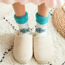 Load image into Gallery viewer, Warm Christmas Socks In Winter
