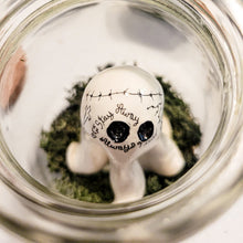 Load image into Gallery viewer, Halloween Decoration: Pet Ghost In A Jar