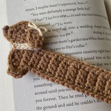 Load image into Gallery viewer, Crochet Dachshund Bookmark