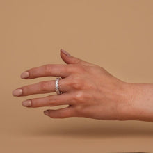 Load image into Gallery viewer, Oval Wide Zirconia Ring