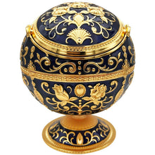 Load image into Gallery viewer, Vintage Portable Cigar Ashtray with Lid