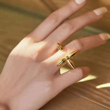 Load image into Gallery viewer, Four-Leaf Clover Ring