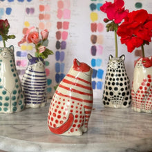 Load image into Gallery viewer, Polka Dot Cat Vase