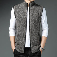 Load image into Gallery viewer, Men's Fleece Vest