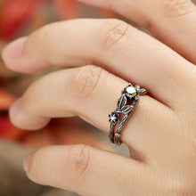 Load image into Gallery viewer, Vintage Leaf Ring