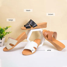 Load image into Gallery viewer, Women's Summer Leather Low Heel Casual Slippers