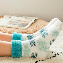 Load image into Gallery viewer, Warm Christmas Socks In Winter