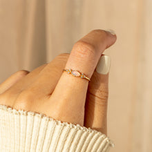 Load image into Gallery viewer, Flower Leaf Opal Ring