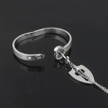 Load image into Gallery viewer, Lock Bracelet and Key Necklace Set