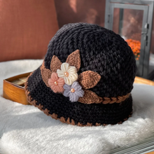 Load image into Gallery viewer, French Thicken Women's Flowers Knitted Woolen Hat