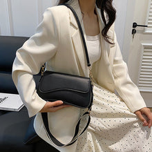 Load image into Gallery viewer, Fashionable retro women's shoulder bag