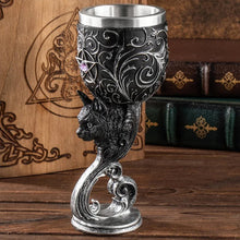 Load image into Gallery viewer, 3D carved vintage Champagne Glass