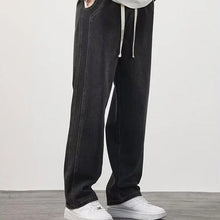 Load image into Gallery viewer, Men's Loose Straight Jeans