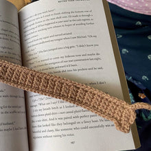 Load image into Gallery viewer, Crochet Dachshund Bookmark