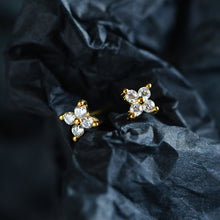 Load image into Gallery viewer, Mini Flower Stud Earrings