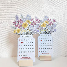 Load image into Gallery viewer, 2025 blomstrende skrivebordskalender
