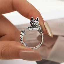 Load image into Gallery viewer, Adjustable Hugging Feline Ring