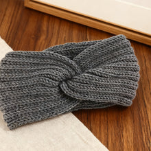 Load image into Gallery viewer, Hand-Knitted Warm Yarn Headband