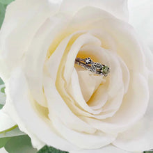 Load image into Gallery viewer, Vintage Leaf Ring