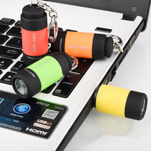 Load image into Gallery viewer, USB oppladbar mini nøkkelring lys