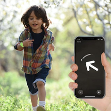 Load image into Gallery viewer, Kids' Waterproof Silicone Anti-loss Wristband