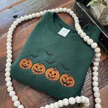 Load image into Gallery viewer, Vintage Pumpkin Embroidered Sweatshirt