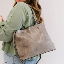 Load image into Gallery viewer, Classic Luxury Handbag