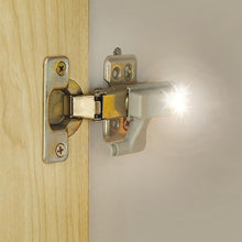 Load image into Gallery viewer, Innvendig hengsel LED-sensorlys