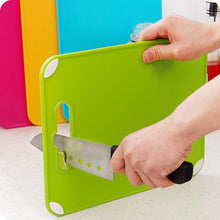 Load image into Gallery viewer, Plastic Chopping Board