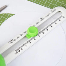 Load image into Gallery viewer, Simple Plastic Round Cutting Knife Model