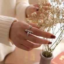 Load image into Gallery viewer, Four-Leaf Clover Ring