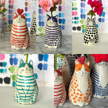 Load image into Gallery viewer, Polka Dot Cat Vase