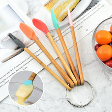 Load image into Gallery viewer, Silicone Spatula With Wooden
