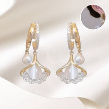 Load image into Gallery viewer, Apricot Leaf Pearl Earrings