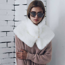 Load image into Gallery viewer, Warm Faux Fur Scarf