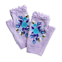 Load image into Gallery viewer, Hand Embroidered Gloves
