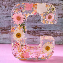Load image into Gallery viewer, Nattlys med tørkede blomsterbokstaver