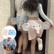 Load image into Gallery viewer, Unisex Screaming Couple Flying Elephant Shorts
