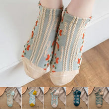 Load image into Gallery viewer, Vintage Embossed Cotton Socks