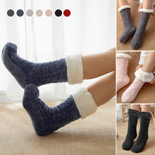Load image into Gallery viewer, Twisted Floor Socks