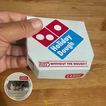 Load image into Gallery viewer, Pengeholder av pizzadeig i miniformat