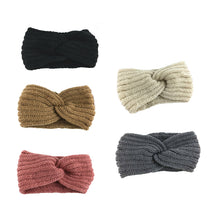 Load image into Gallery viewer, Hand-Knitted Warm Yarn Headband