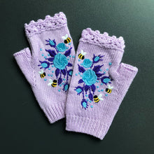 Load image into Gallery viewer, Hand Embroidered Gloves