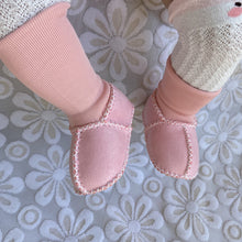 Load image into Gallery viewer, Warm Fur Baby Sock Shoes