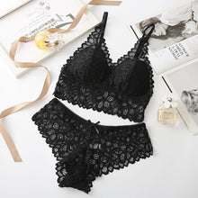 Load image into Gallery viewer, Women's Contrast Lace Wireless Bra &amp; Bow Decor Panty Set