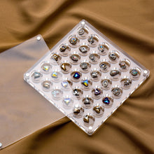 Load image into Gallery viewer, Acrylic Magnetic Seashell Display Box