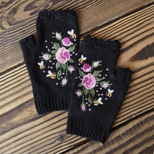 Load image into Gallery viewer, Hand Embroidered Gloves
