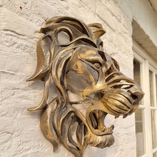 Load image into Gallery viewer, Lion Head Wall Mounted Art